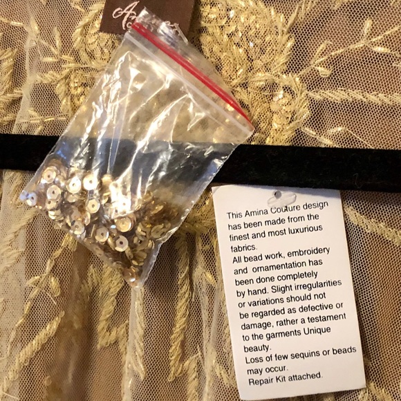 Sheer sequined shoulder throw - Picture 10 of 13